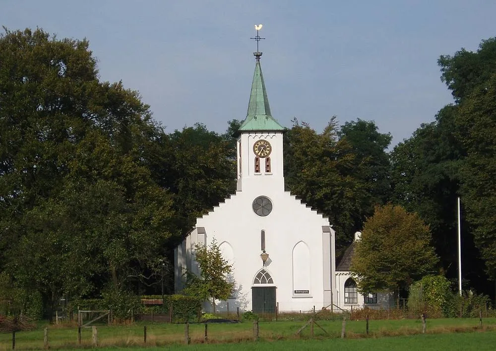 Hoenderloo: Heldringkerk